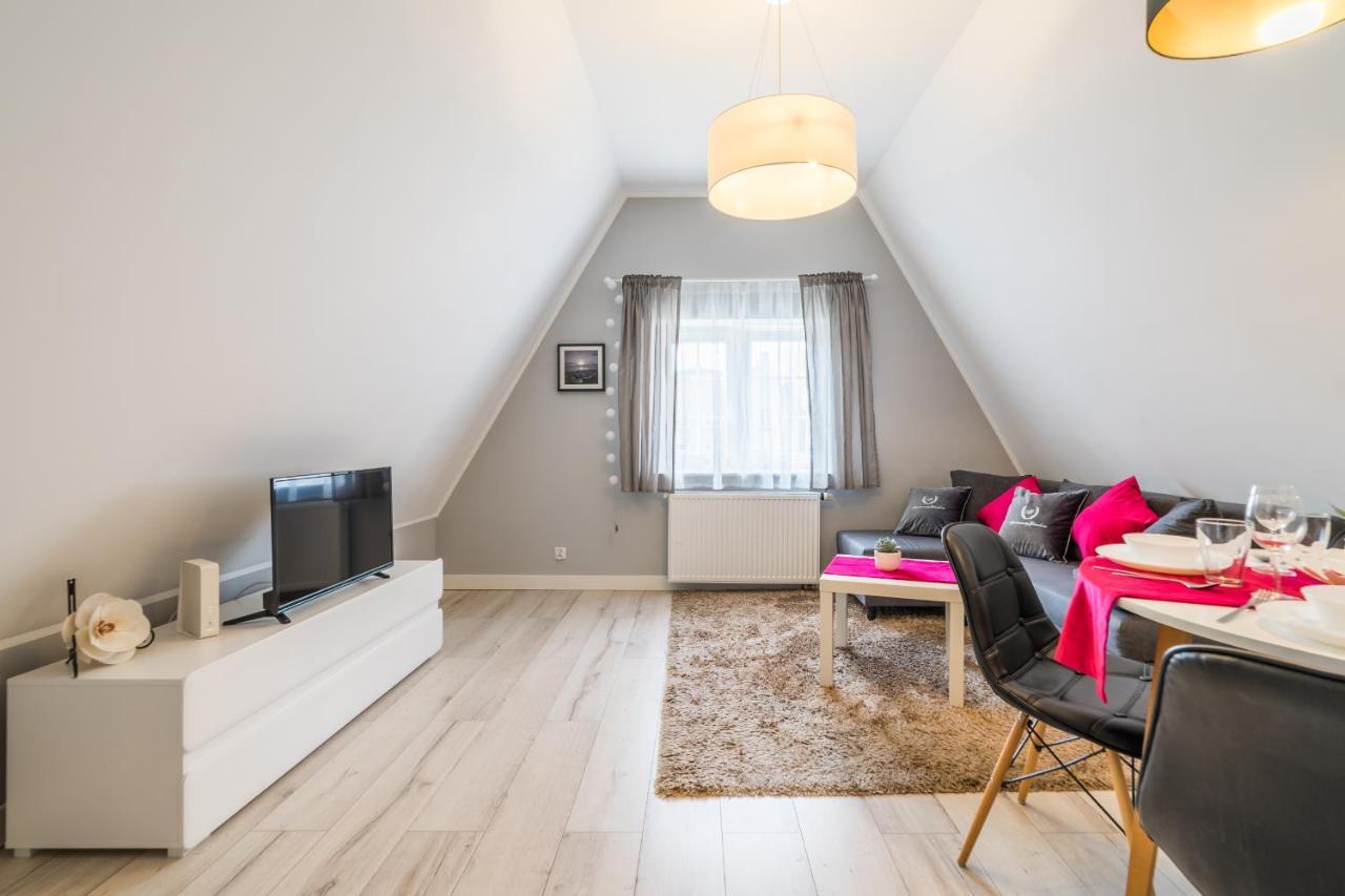 Apartamentygdanske Eu - Golden Ngoại thất bức ảnh