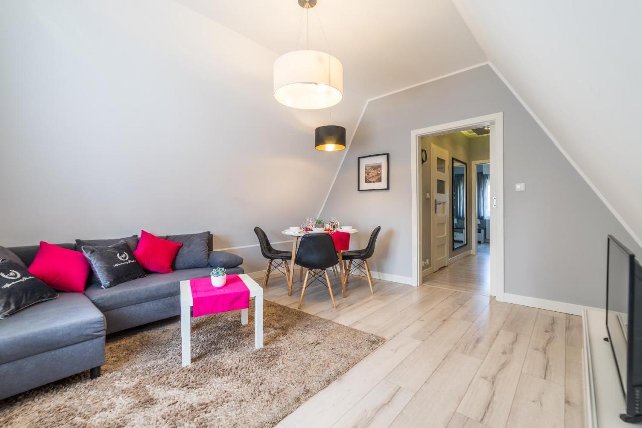 Apartamentygdanske Eu - Golden Ngoại thất bức ảnh
